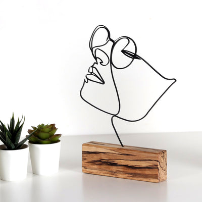 Bystag metal ahşap dekoratif masa süs dekoru-raf dekoru-hediyelik aksesuar-biblo-raf için süs-kız- Bystag metal wood decorative desk ornament-ornamental decor- wood metal decor-girl