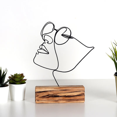 Bystag metal ahşap dekoratif masa süs dekoru-raf dekoru-hediyelik aksesuar-biblo-raf için süs-kız- Bystag metal wood decorative desk ornament-ornamental decor- wood metal decor-girl