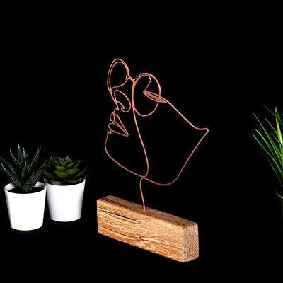 Bystag metal ahşap dekoratif masa süs dekoru-raf dekoru-hediyelik aksesuar-biblo-raf için süs-kız- Bystag metal wood decorative desk ornament-ornamental decor- wood metal decor-girl